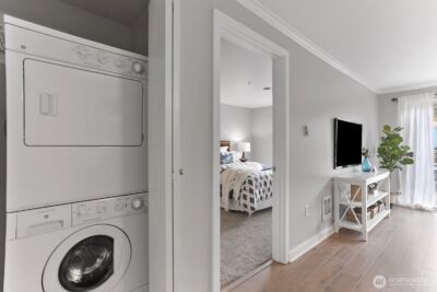 321 10th Avenue S #604, Seattle, WA 98104 - Photo 5