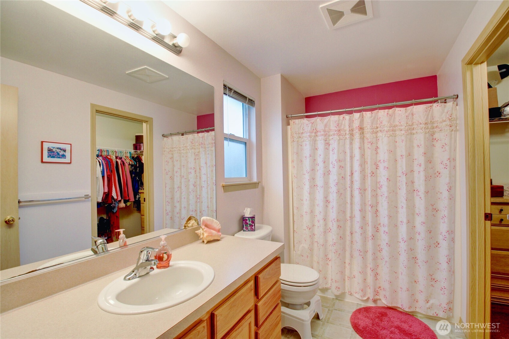 821 Park Cottage Place , Sedro Woolley, WA 98284