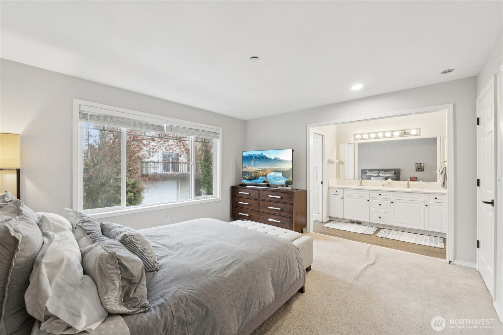 8125 212th Street SW #9, Edmonds, WA 98026