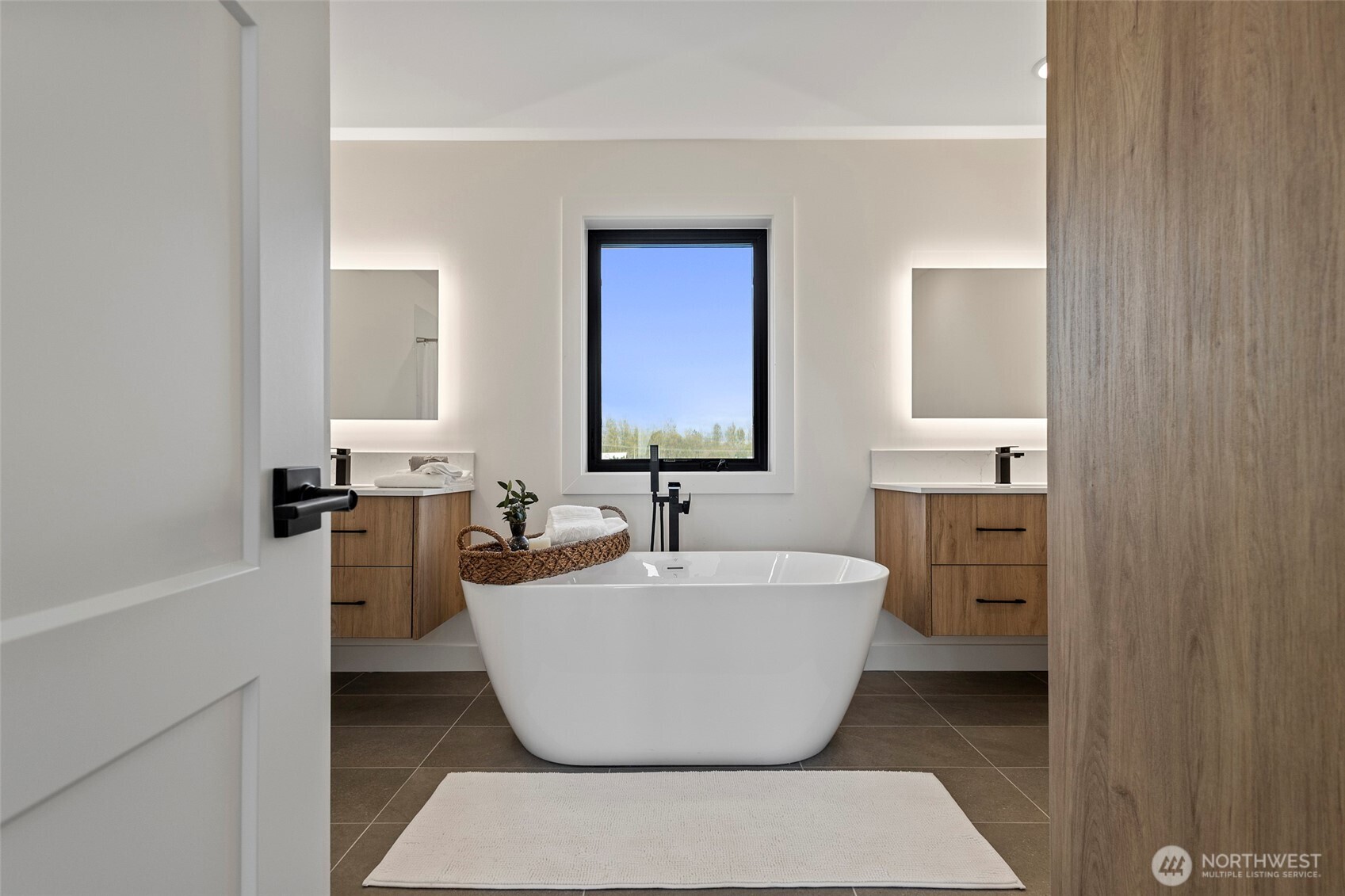 214 Skipping Stone Loop , Lynden, WA 98264