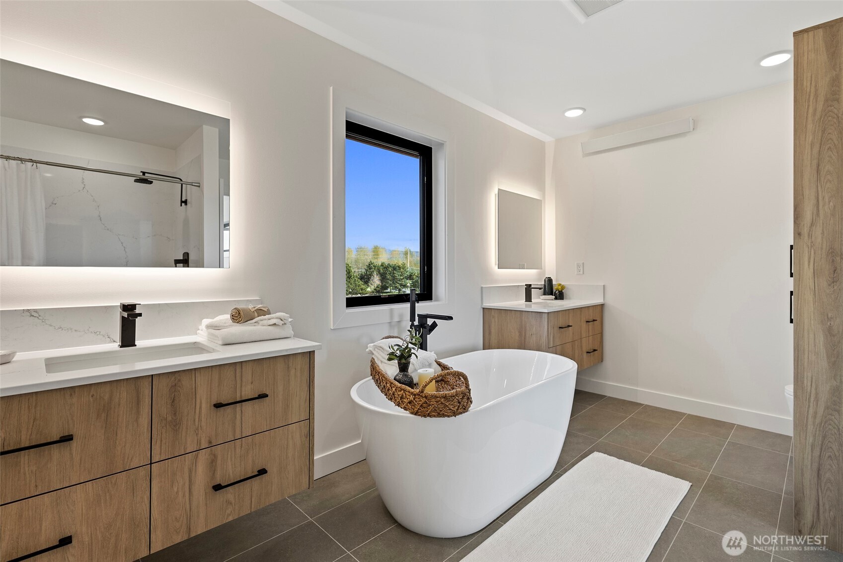 214 Skipping Stone Loop , Lynden, WA 98264