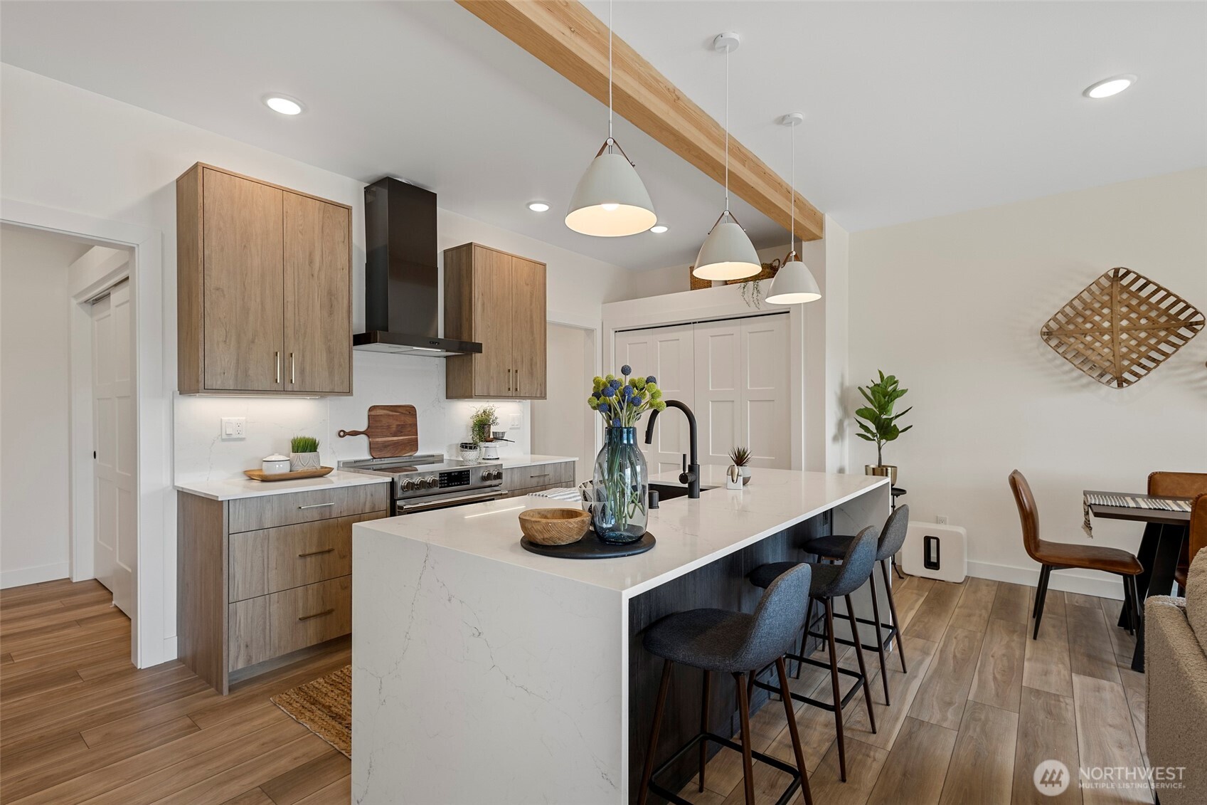 214 Skipping Stone Loop , Lynden, WA 98264