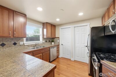 1721 Madison Street #B, Everett, WA 98203 - Photo 12