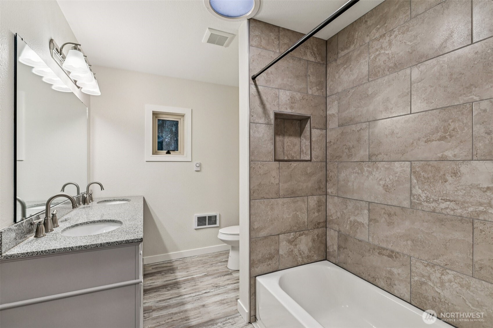 1095 Worthy Place , Greenbank, WA 98253