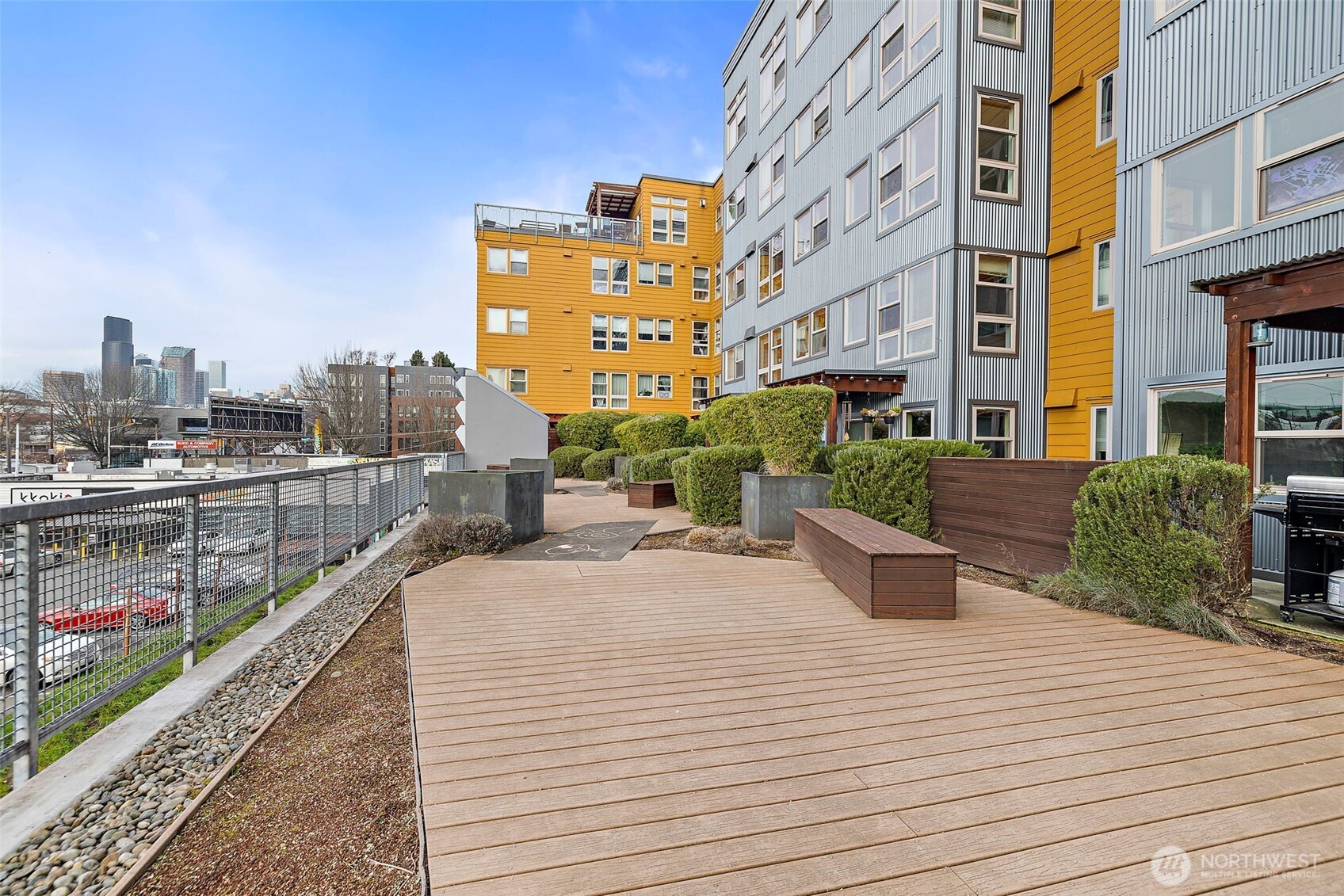 827 Hiawatha Place S #313, Seattle, WA 98144