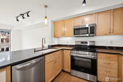 827 Hiawatha Place S #313, Seattle, WA 98144 - Photo 7