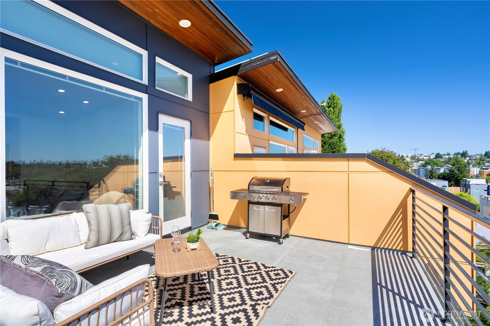 1546 Sturgus Avenue S, Seattle, WA 98144