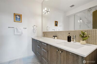 1546 Sturgus Avenue S, Seattle, WA 98144 - Photo 20