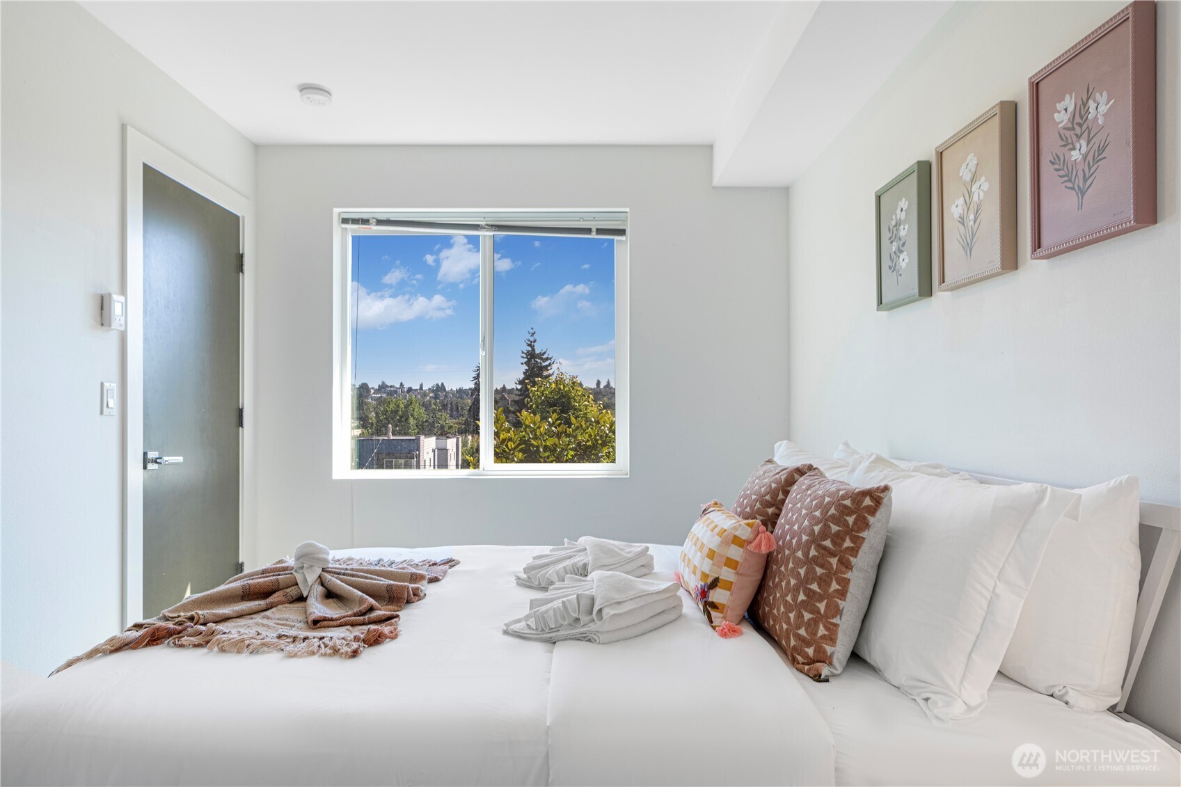 1546 Sturgus Avenue S, Seattle, WA 98144