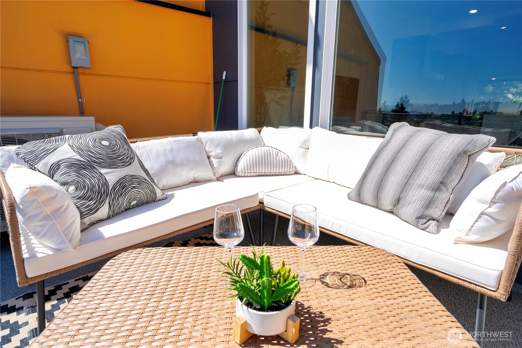 1546 Sturgus Avenue S, Seattle, WA 98144