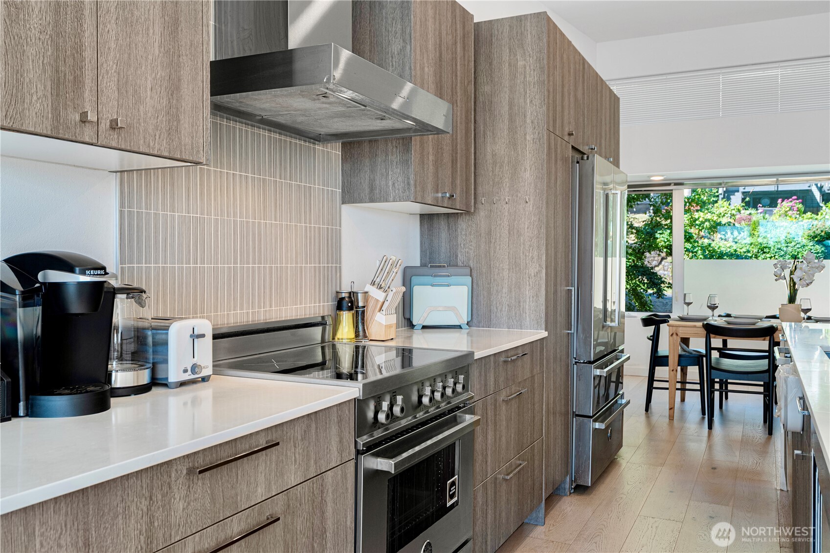 1546 Sturgus Avenue S, Seattle, WA 98144