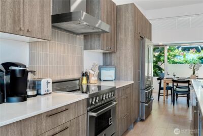 1546 Sturgus Avenue S, Seattle, WA 98144 - Photo 9