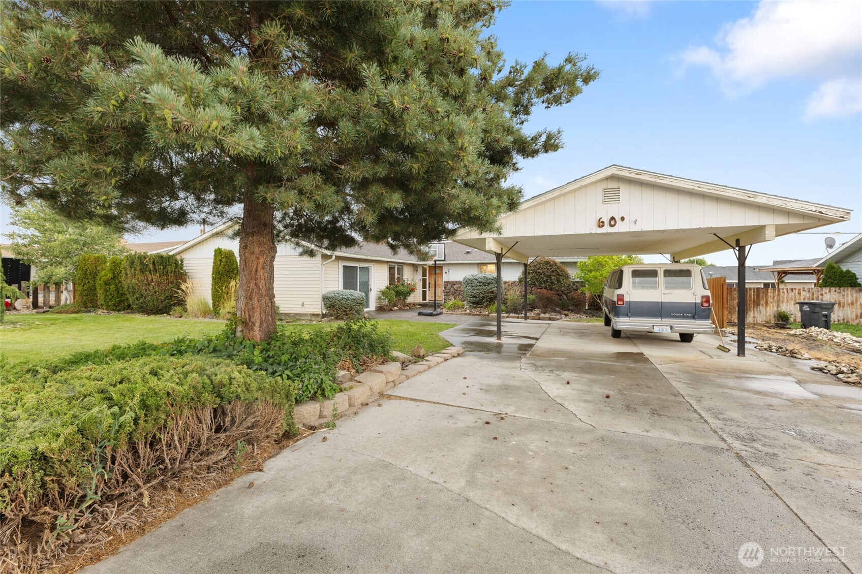 603 N Crestview Drive , Moses Lake, WA 98837