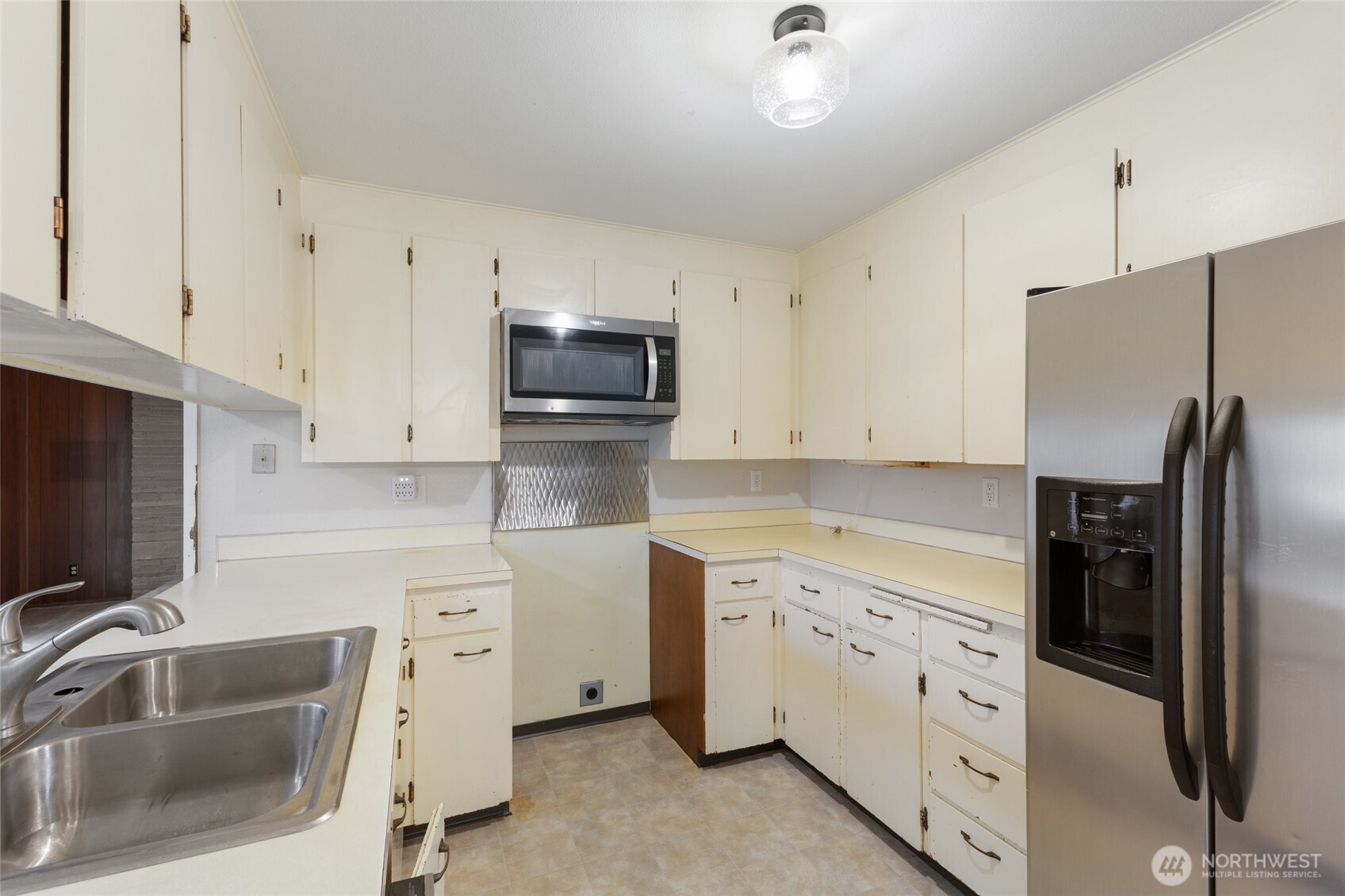 603 N Crestview Drive , Moses Lake, WA 98837