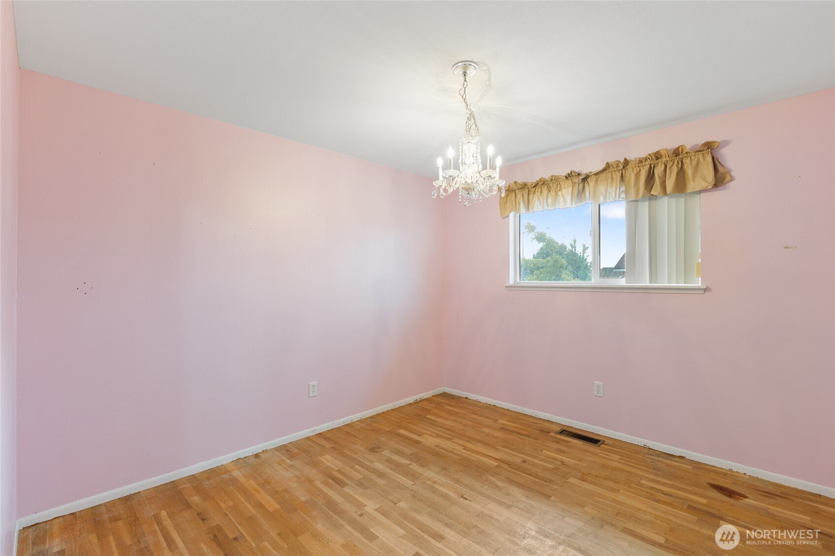 603 N Crestview Drive , Moses Lake, WA 98837