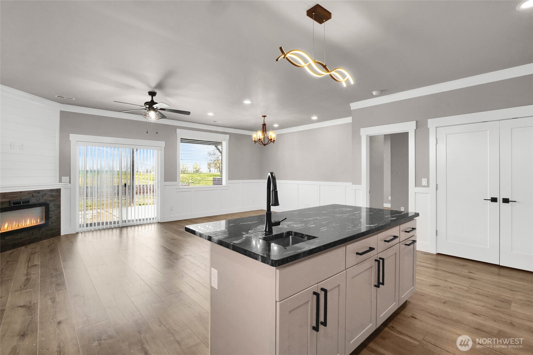 1331 NE Nanto Road #A&B, Moses Lake, WA 98837