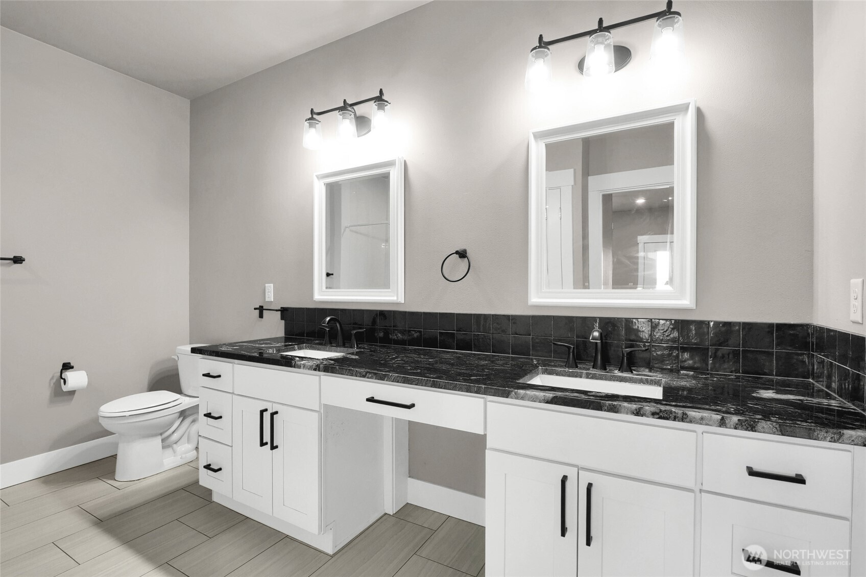 1331 NE Nanto Road #A&B, Moses Lake, WA 98837