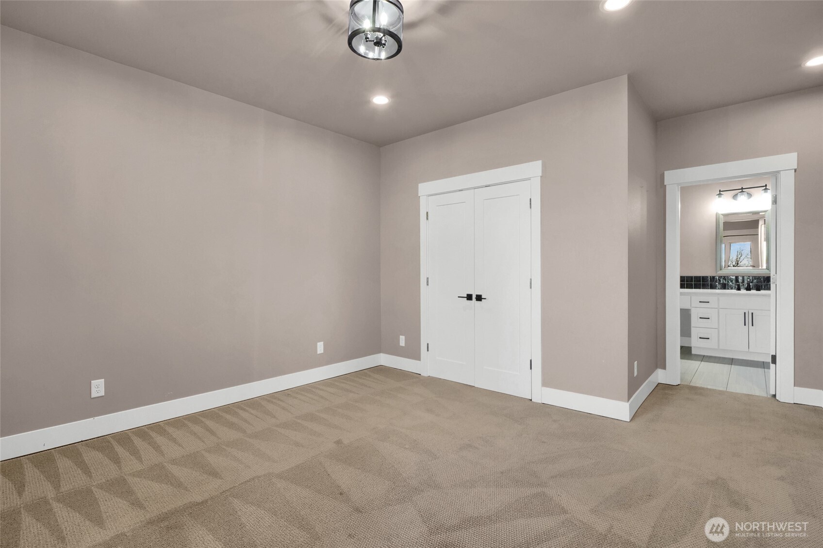 1315 NE Nanto Road #A&B, Moses Lake, WA 98837