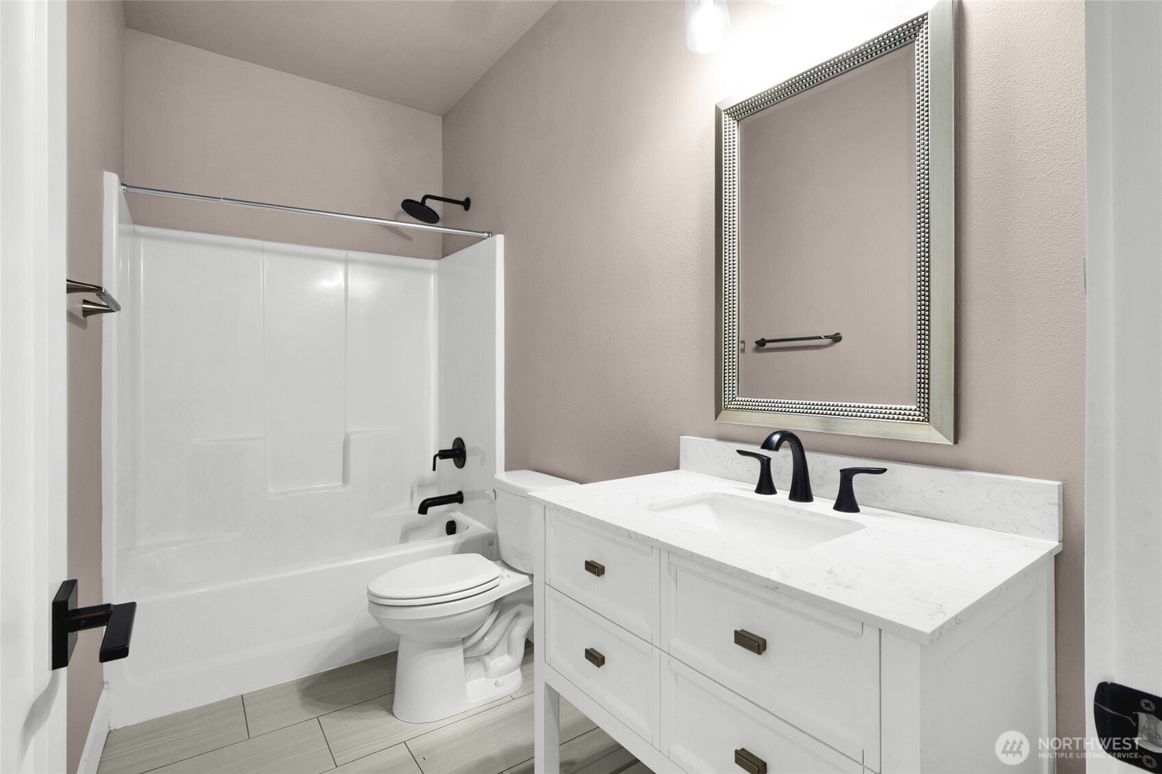 1315 NE Nanto Road #A&B, Moses Lake, WA 98837