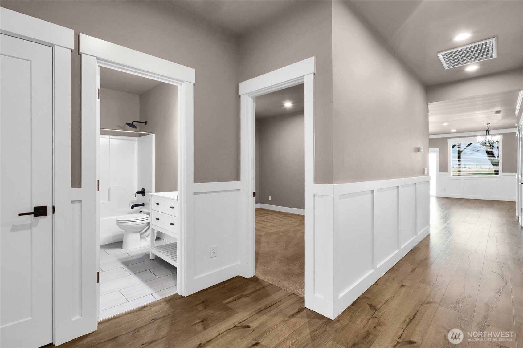 1315 NE Nanto Road #A&B, Moses Lake, WA 98837