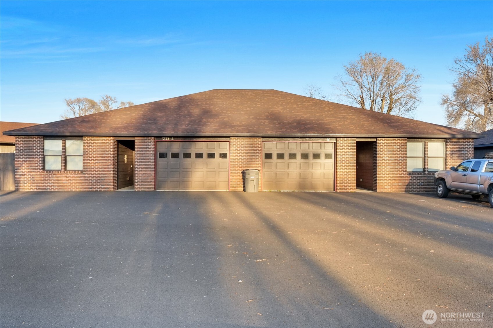 1233 NE Nanto Road #A&B, Moses Lake, WA 98837