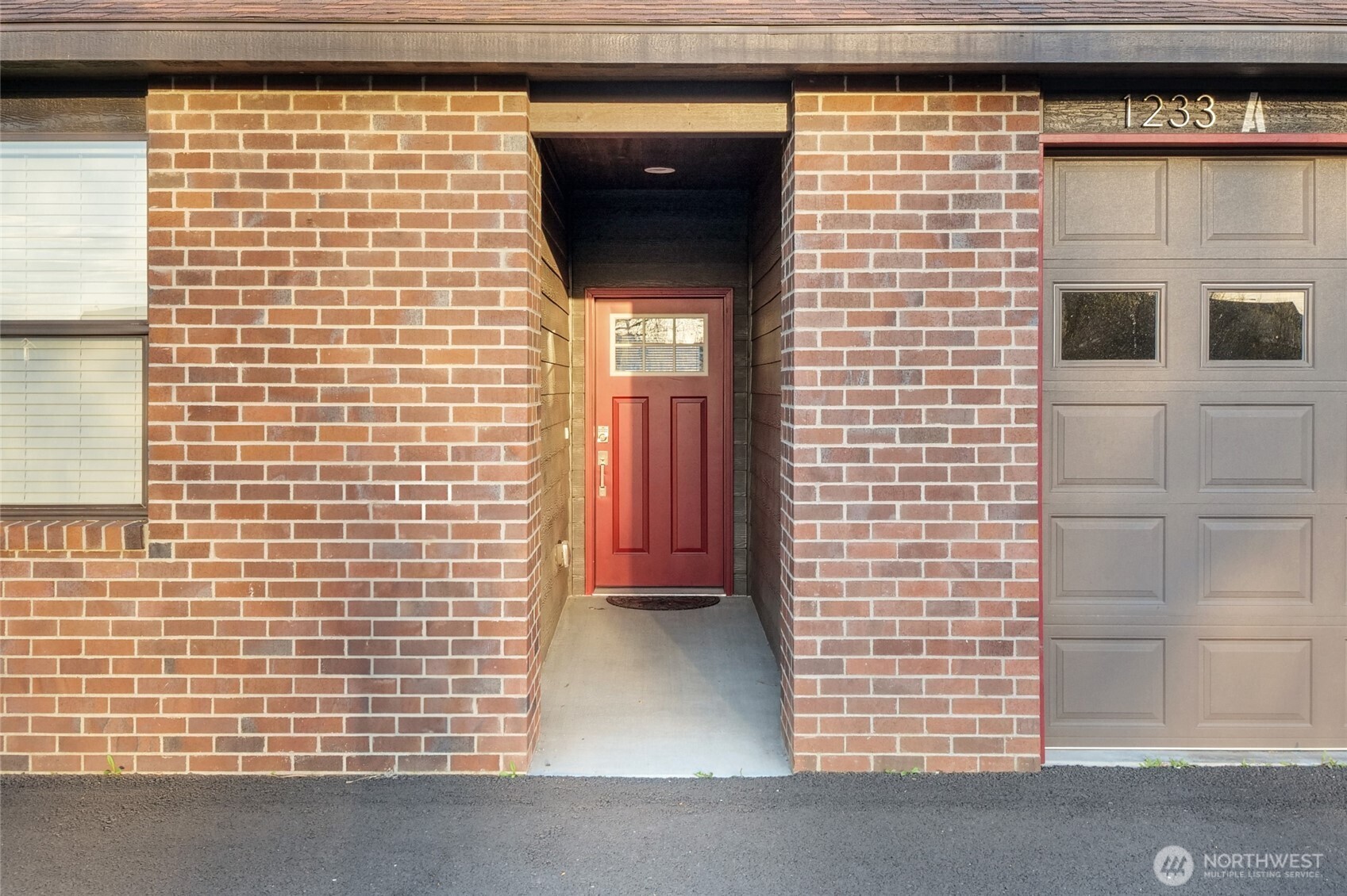 1233 NE Nanto Road #A&B, Moses Lake, WA 98837