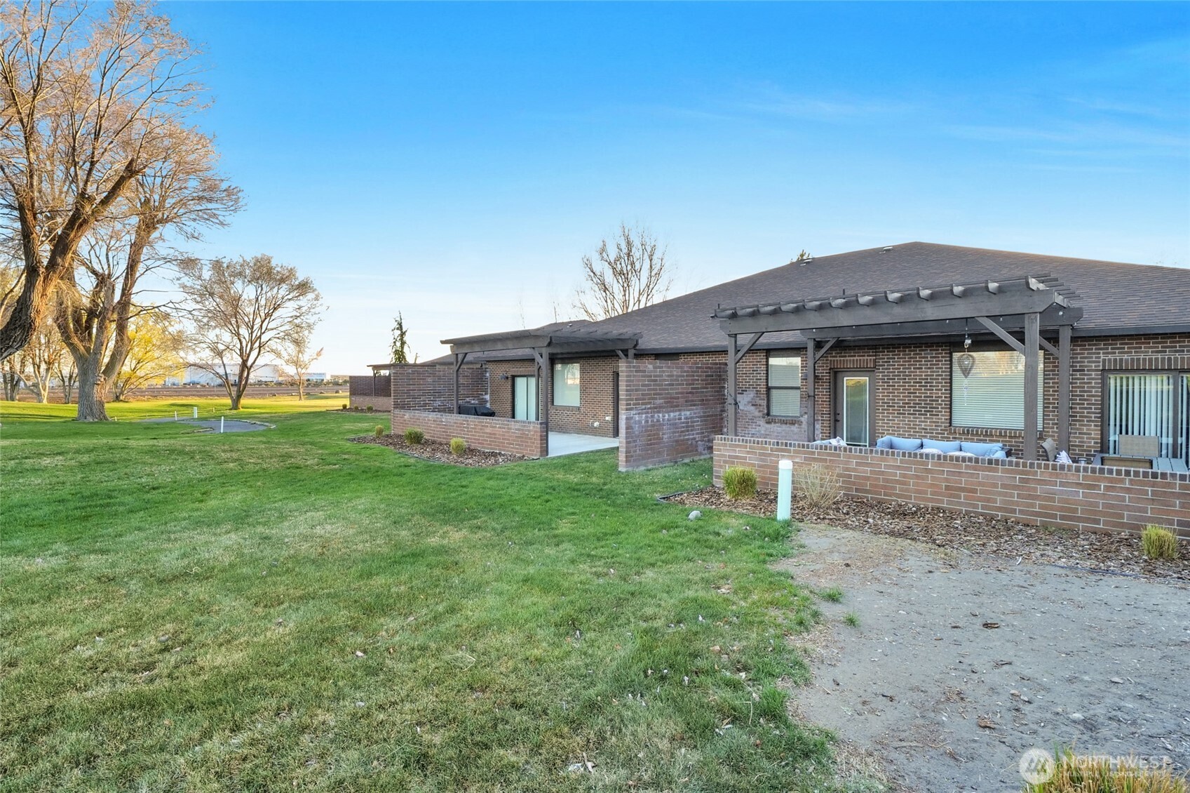 1233 NE Nanto Road #A&B, Moses Lake, WA 98837