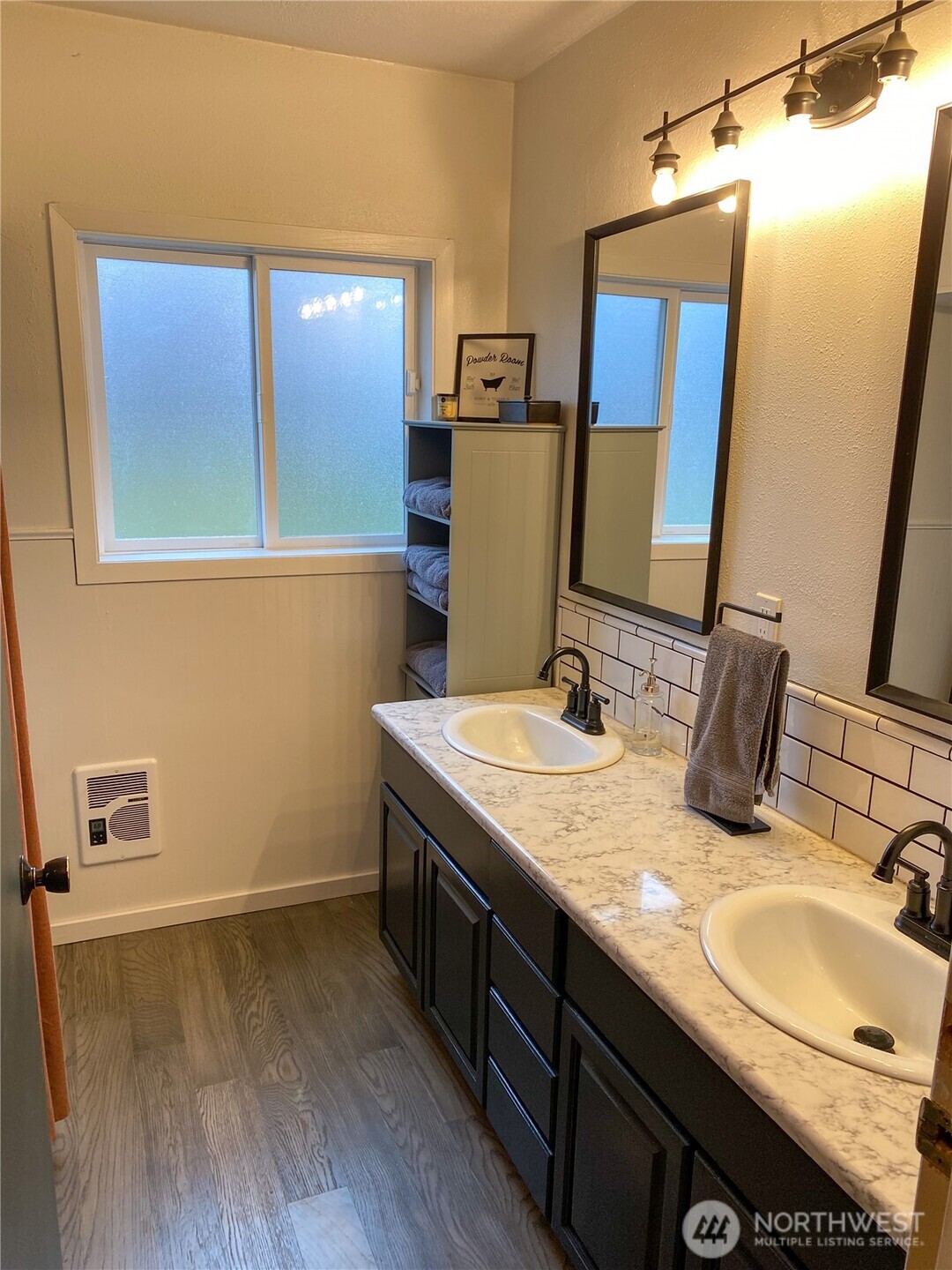 823 Broadway Avenue , South Bend, WA 98586