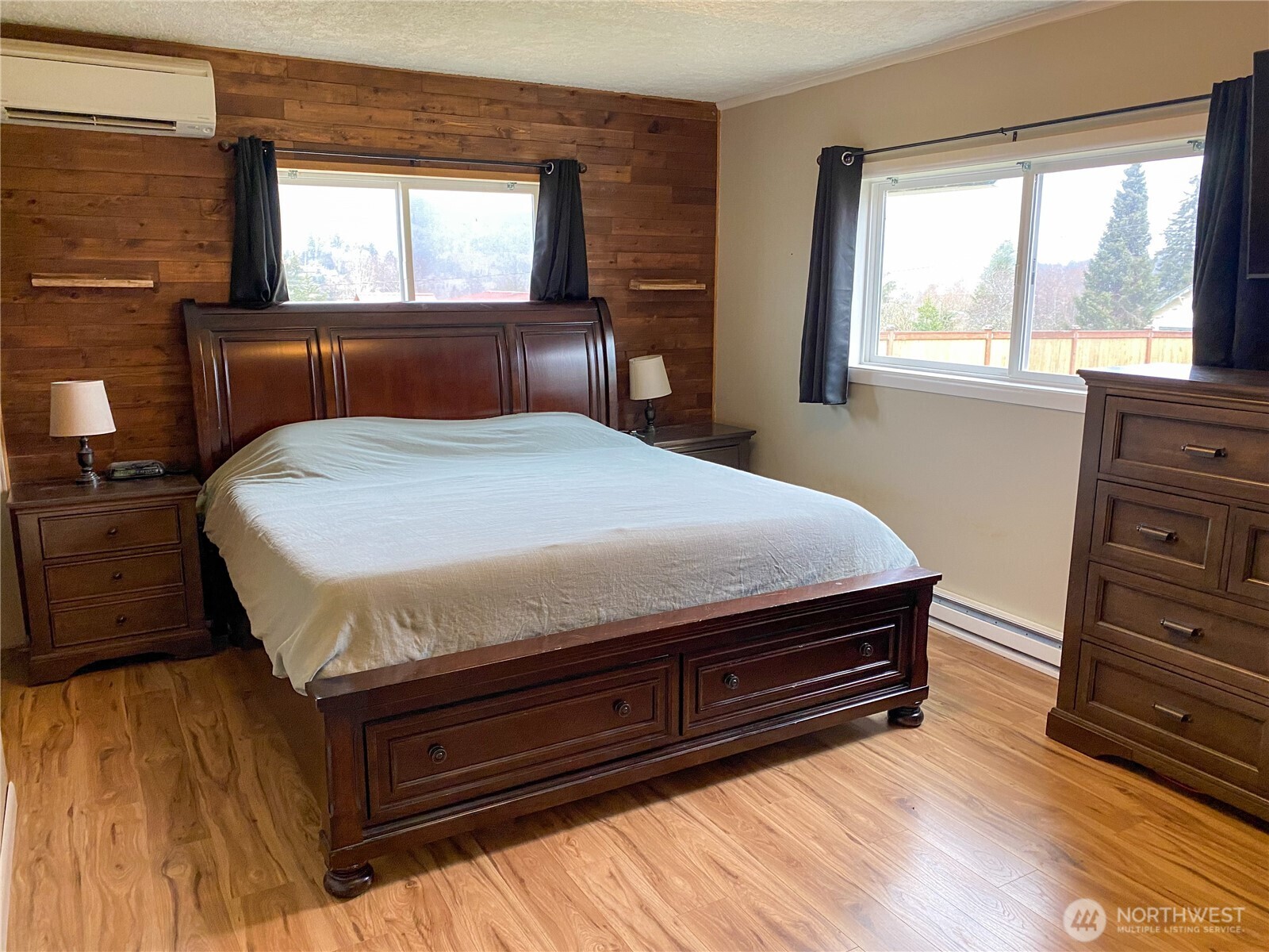 823 Broadway Avenue , South Bend, WA 98586