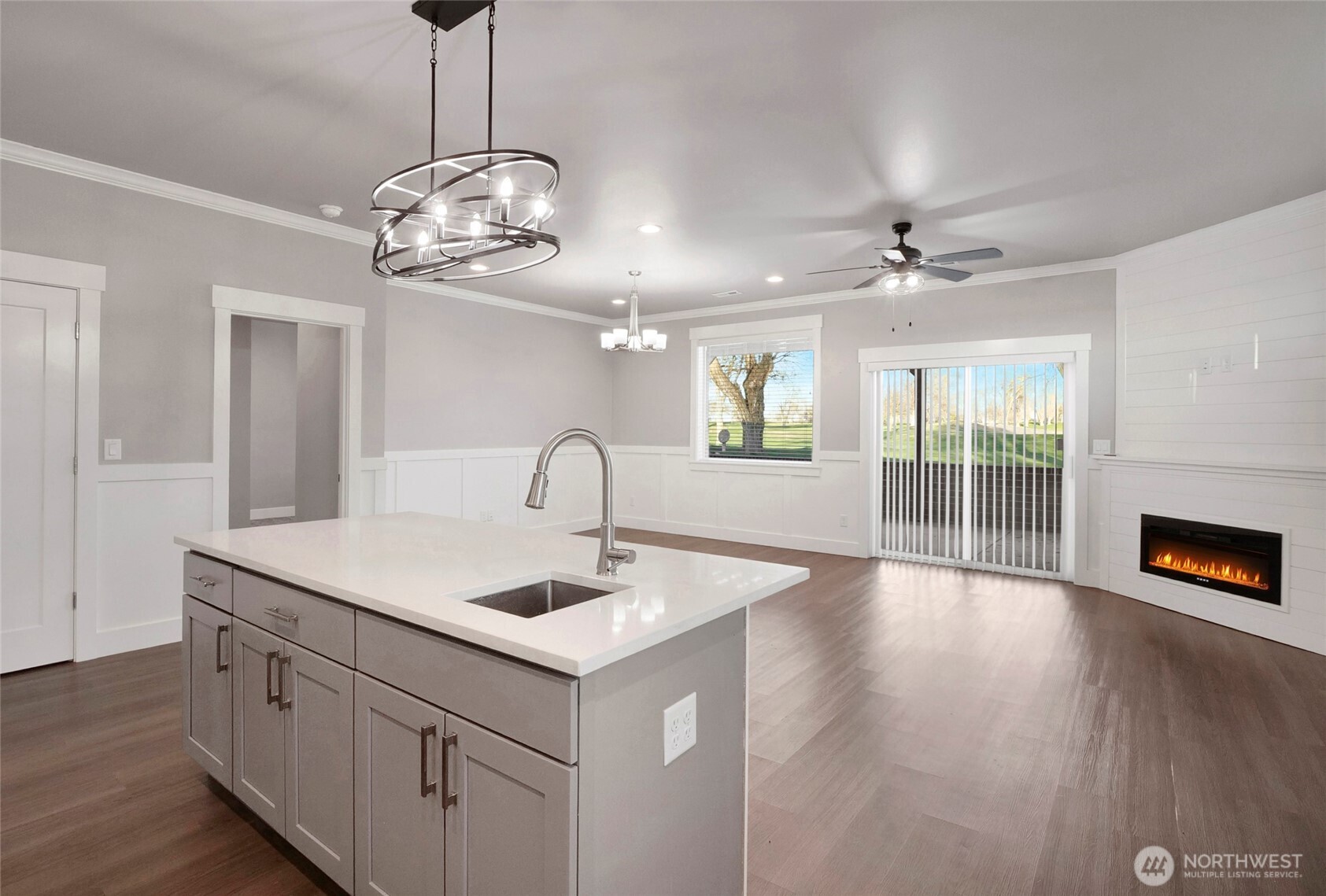 1213 NE Nanto Road #A&B, Moses Lake, WA 98837