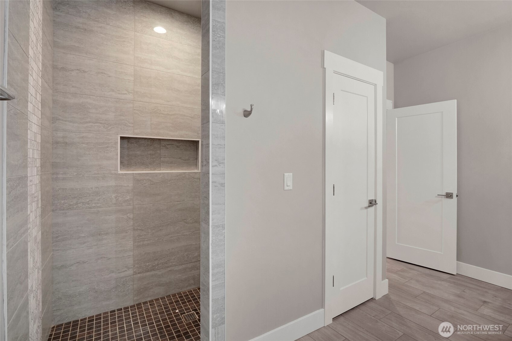 1213 NE Nanto Road #A&B, Moses Lake, WA 98837