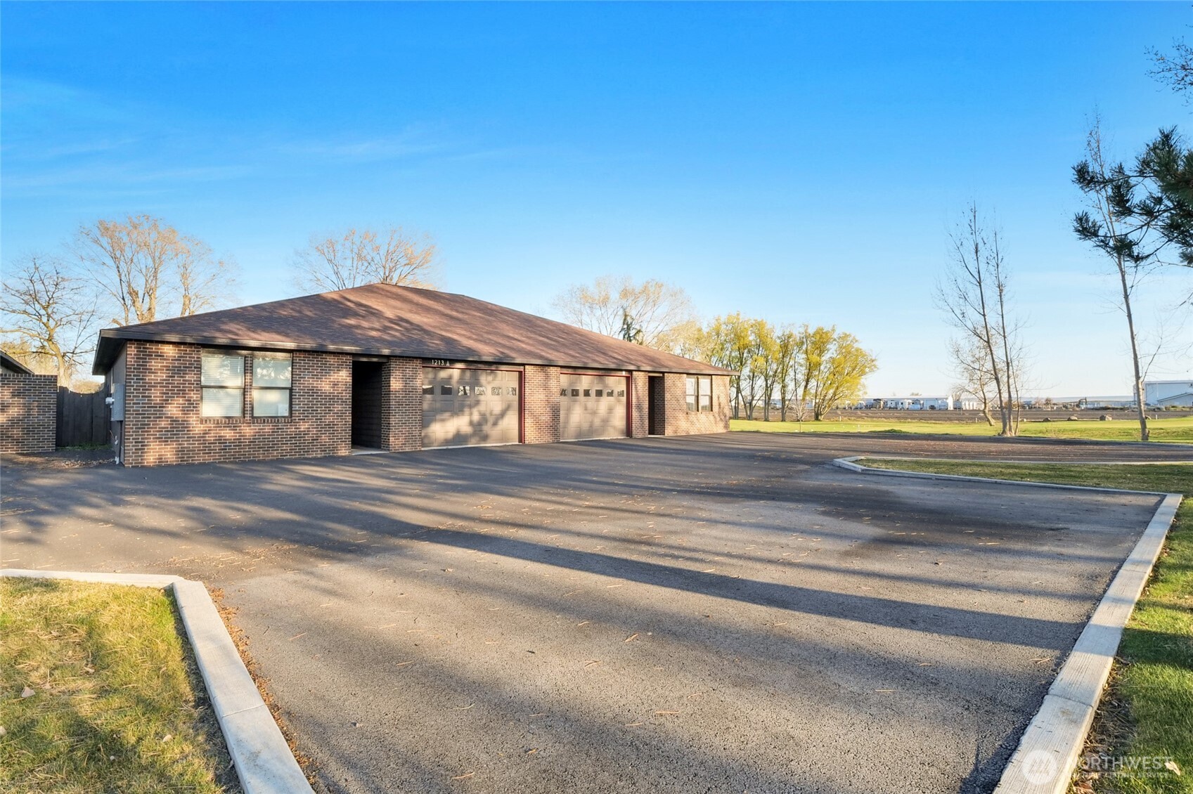 1213 NE Nanto Road #A&B, Moses Lake, WA 98837