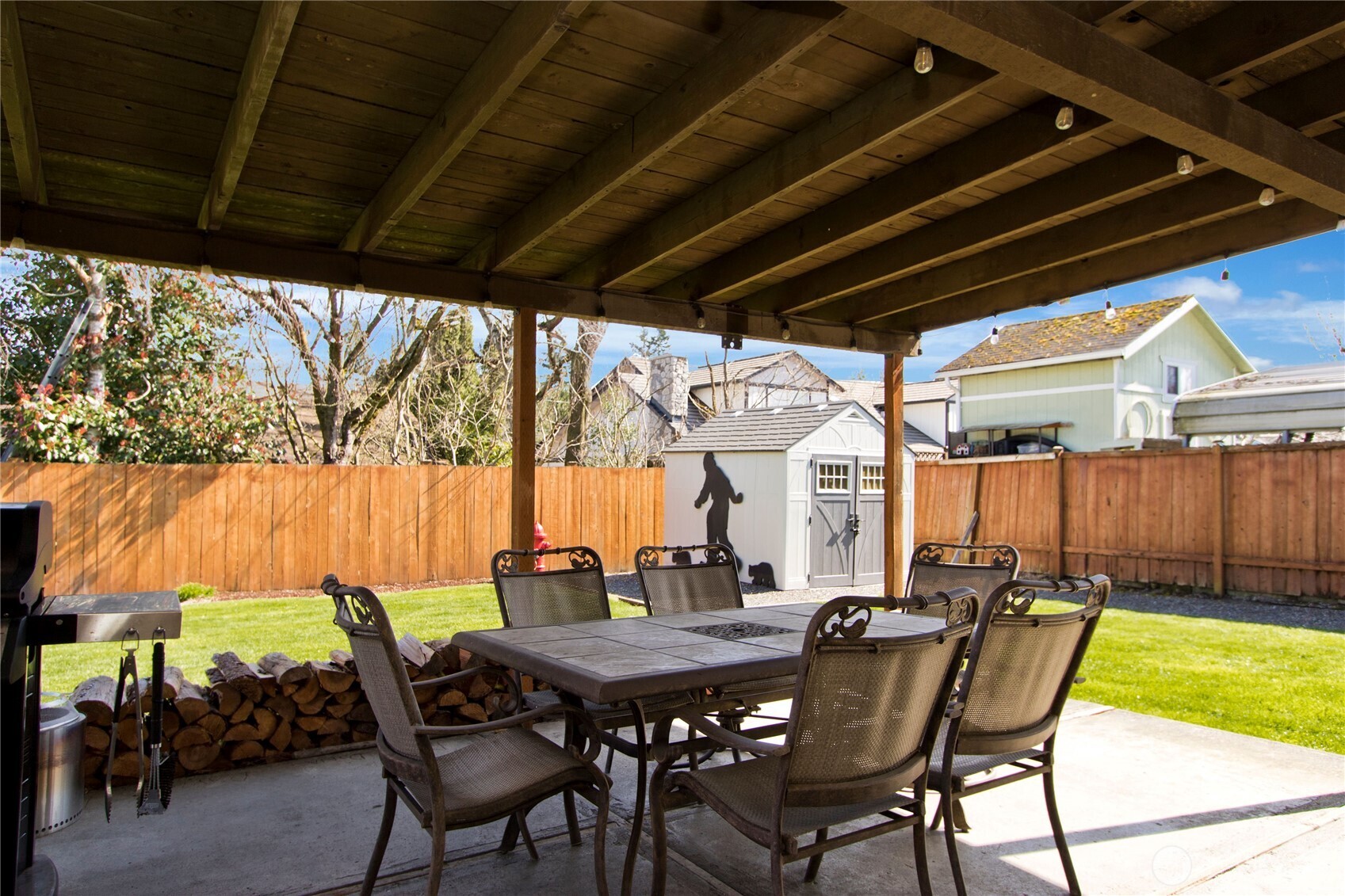 1867 Clovercrest Street , Enumclaw, WA 98022