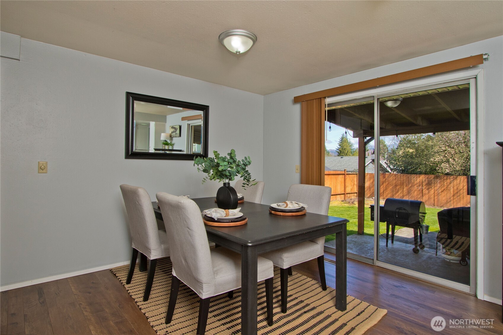 1867 Clovercrest Street , Enumclaw, WA 98022