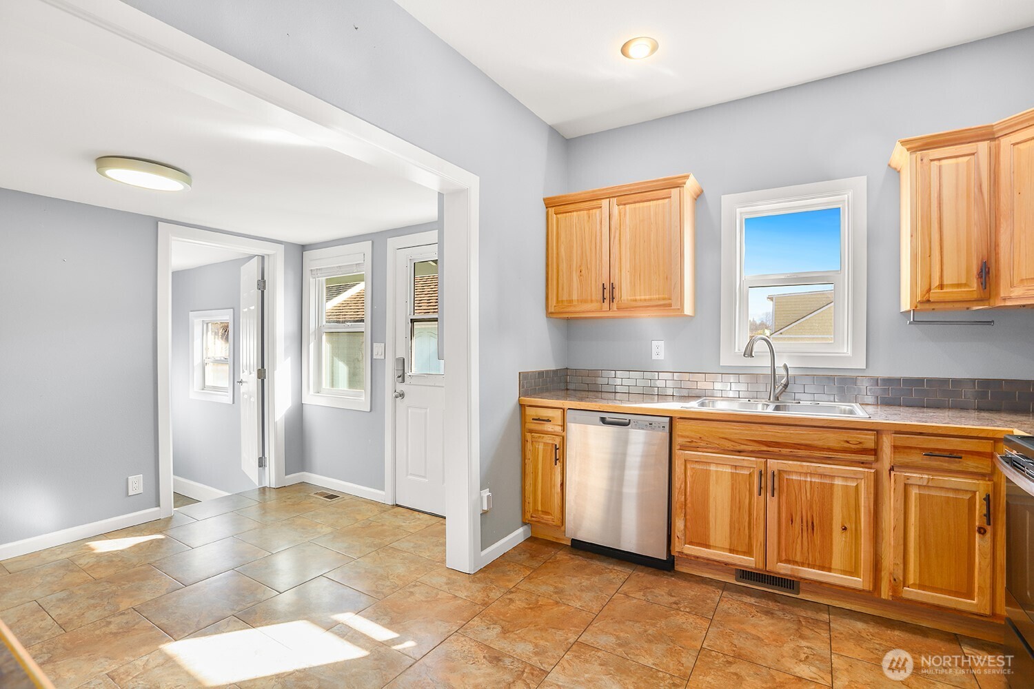 925 McLean Road , Mount Vernon, WA 98273