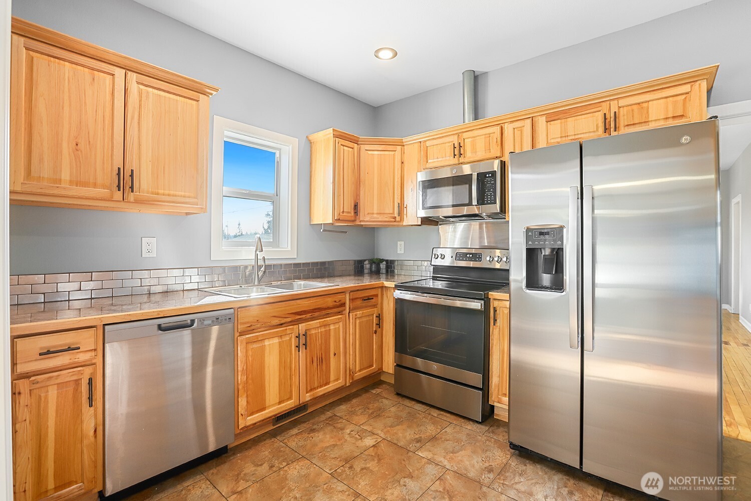 925 McLean Road , Mount Vernon, WA 98273