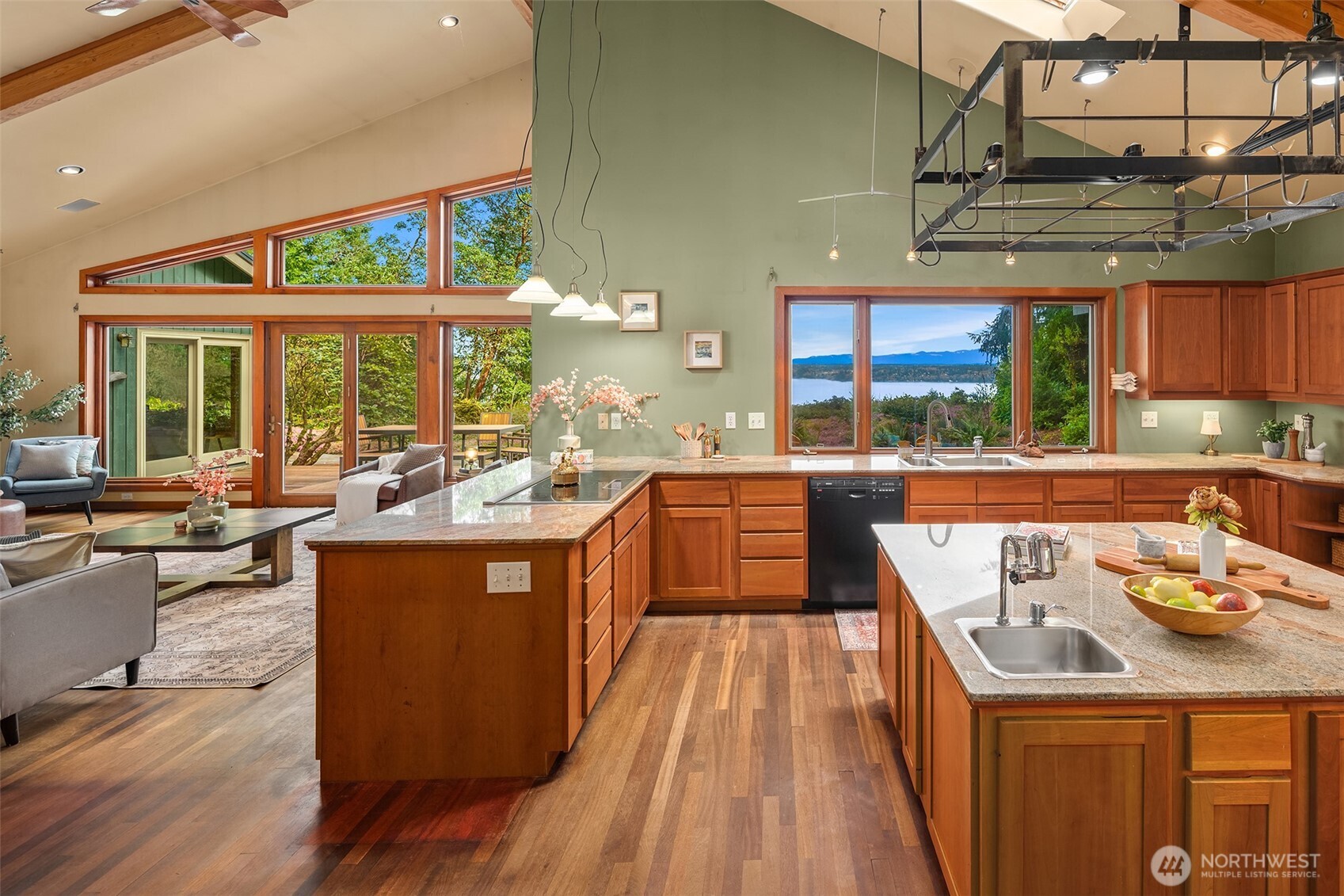 28302 97th Avenue SW, Vashon, WA 98070-0000