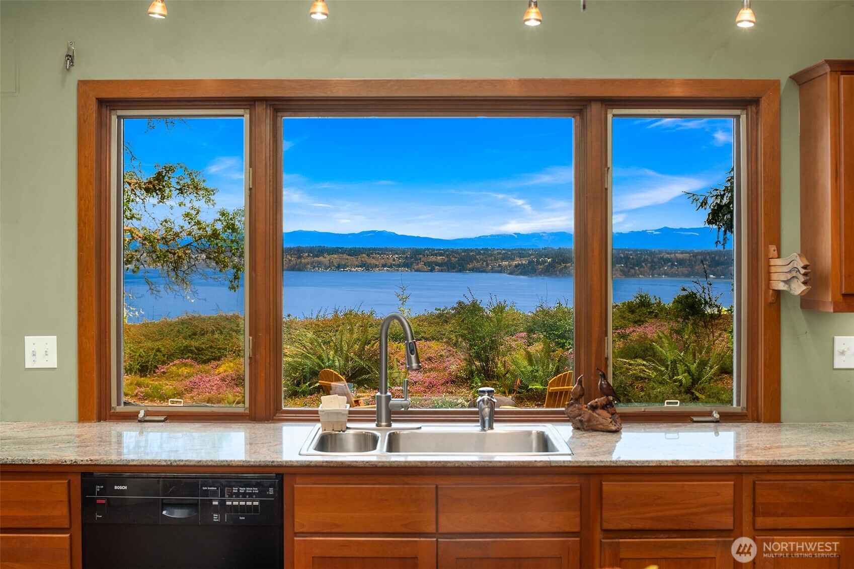 28302 97th Avenue SW, Vashon, WA 98070-0000