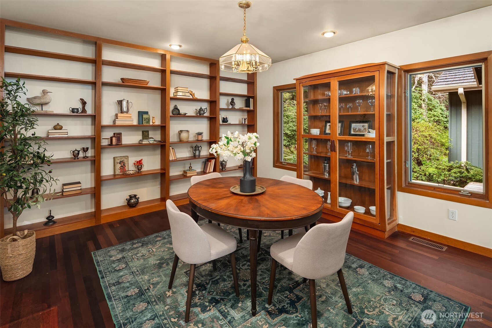 28302 97th Avenue SW, Vashon, WA 98070-0000