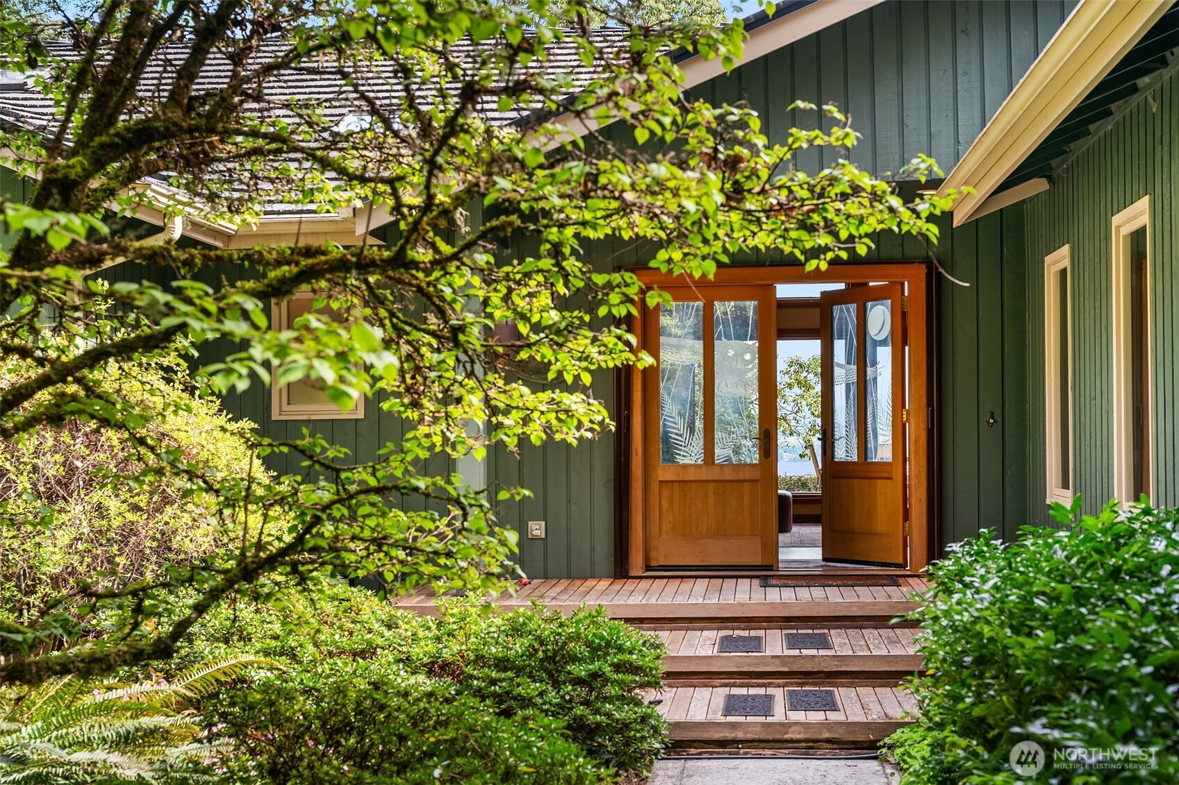 28302 97th Avenue SW, Vashon, WA 98070-0000