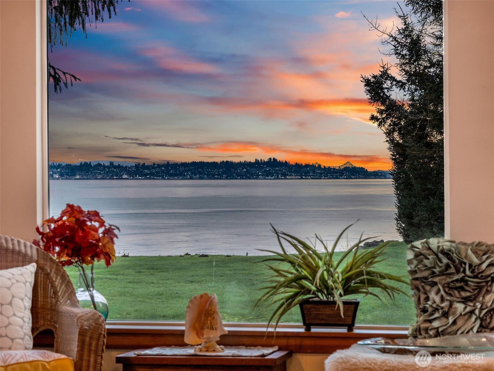 556 State Route 401 , Naselle, WA 98638