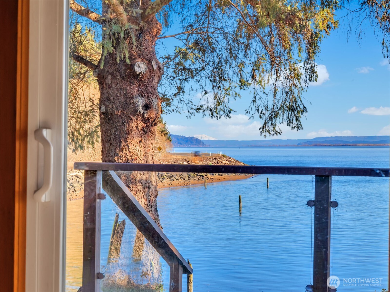 556 State Route 401 , Naselle, WA 98638