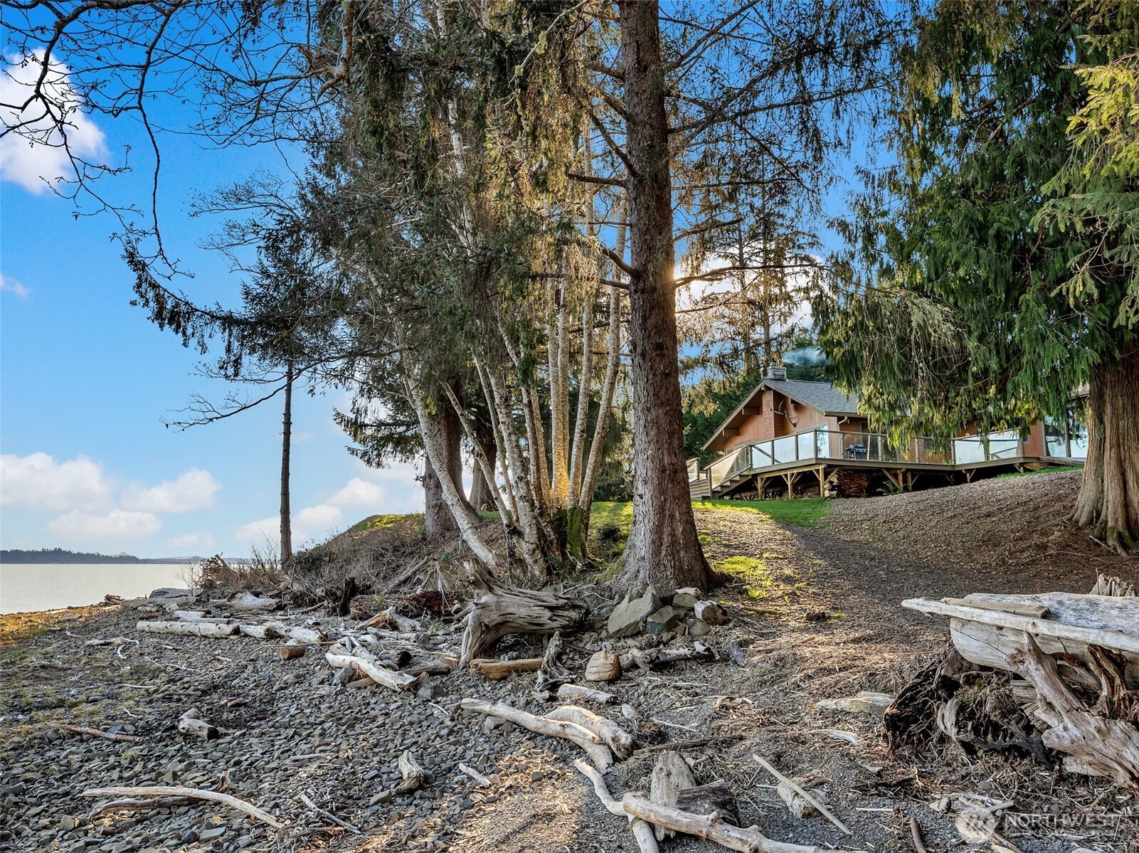 556 State Route 401 , Naselle, WA 98638