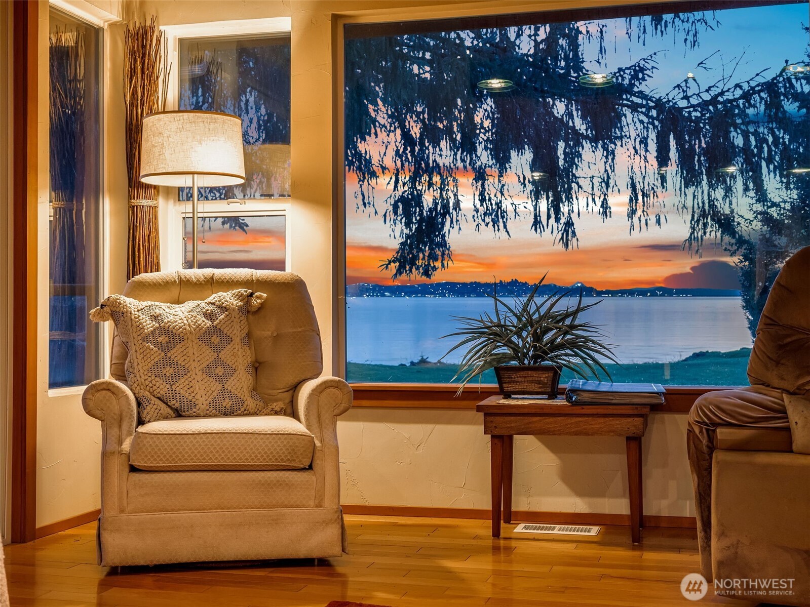 556 State Route 401 , Naselle, WA 98638