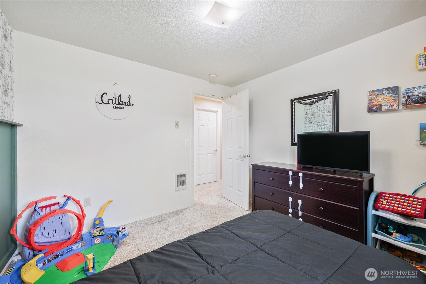 121 Adams Drive , Kelso, WA 98626