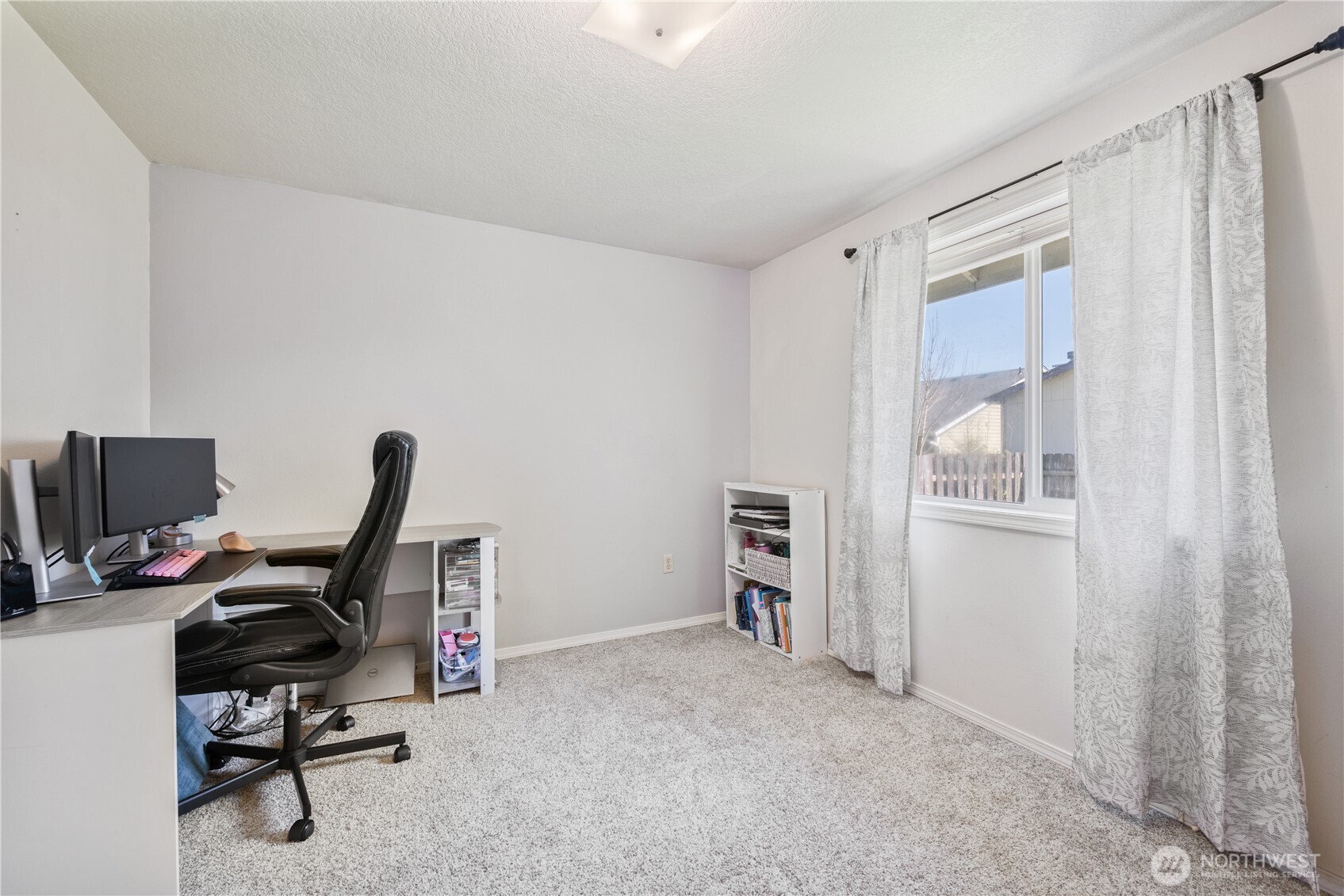 121 Adams Drive , Kelso, WA 98626