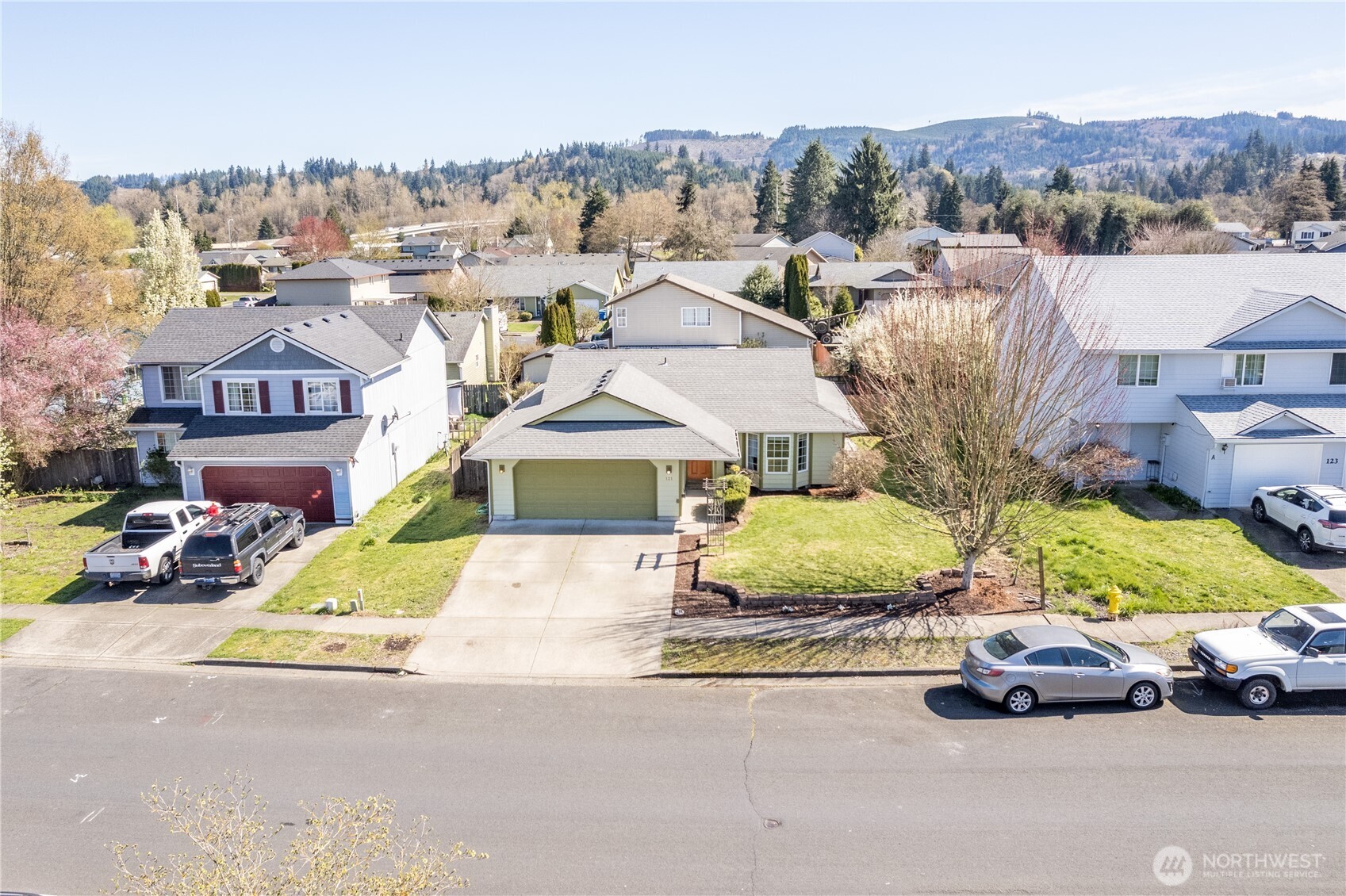 121 Adams Drive , Kelso, WA 98626