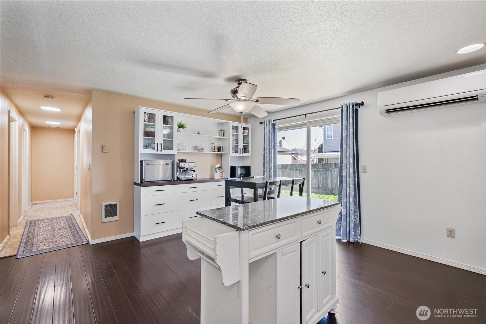 121 Adams Drive , Kelso, WA 98626