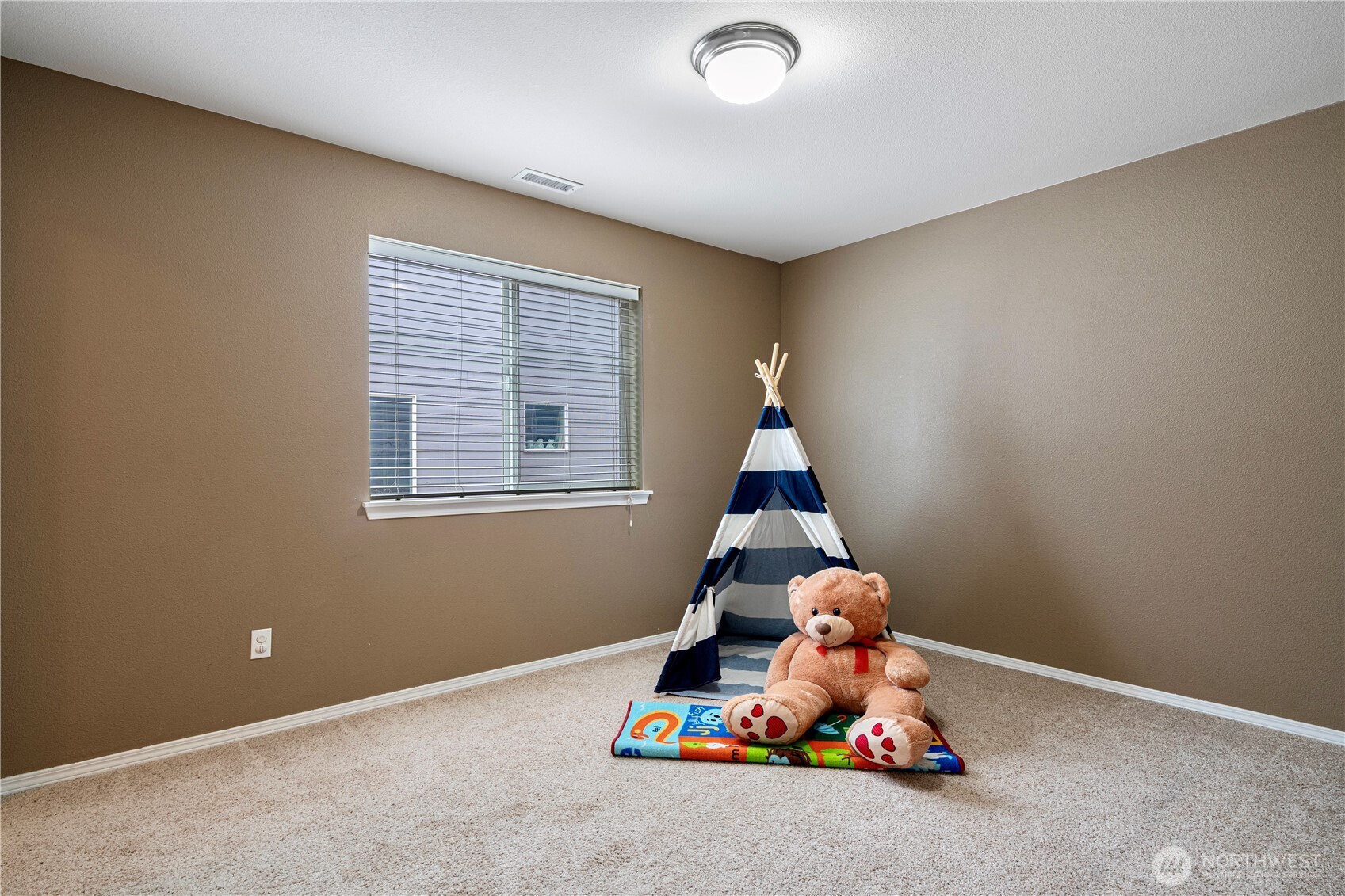 1505 231st Avenue SE, Sammamish, WA 98075