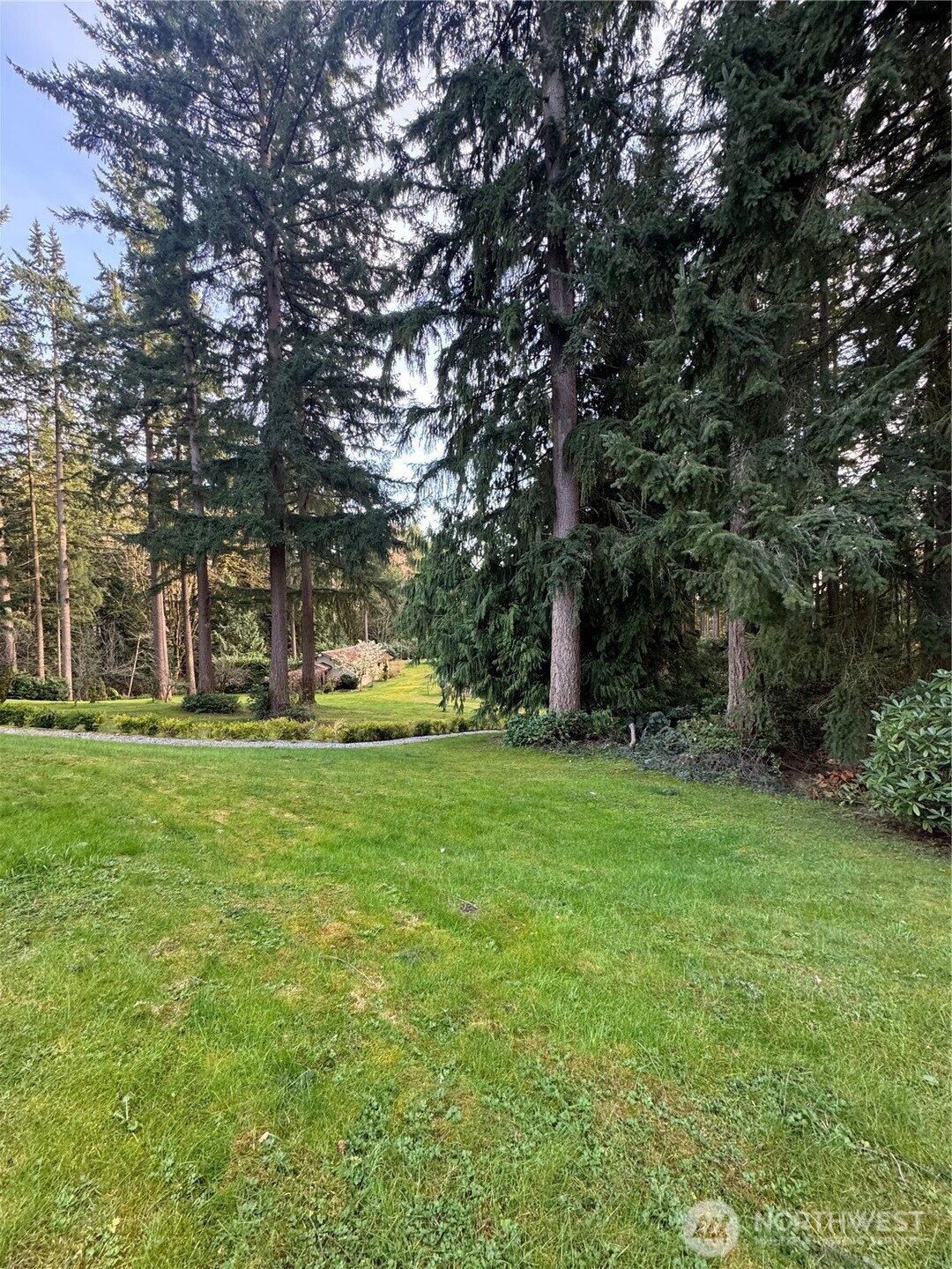 2620 Maltby Road , Bothell, WA 98012